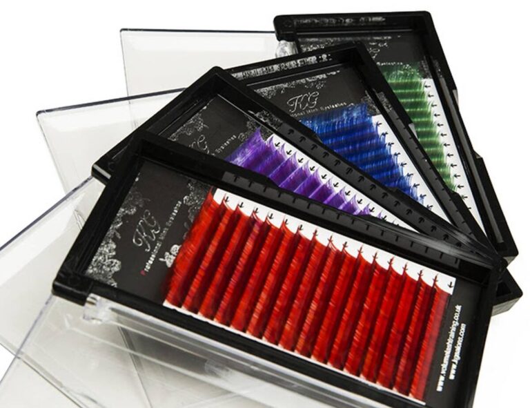 Lashes Discounted While Stocks Last