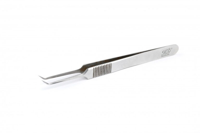 Must Haves for Professional Lash Artists