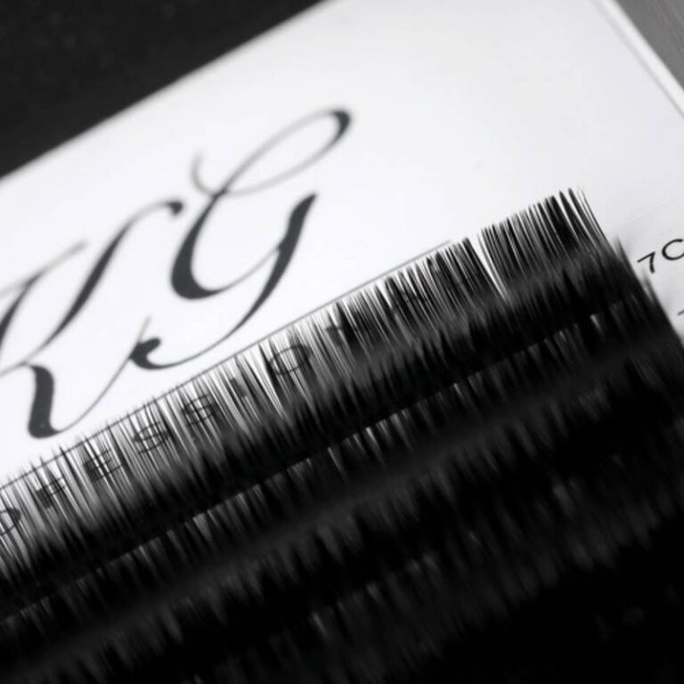 Platinum Lashes Not To Be Missed